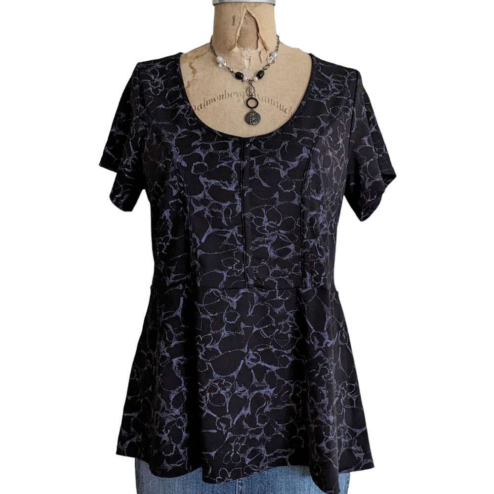 Torrid Knit Top with Peplum Size 2X
